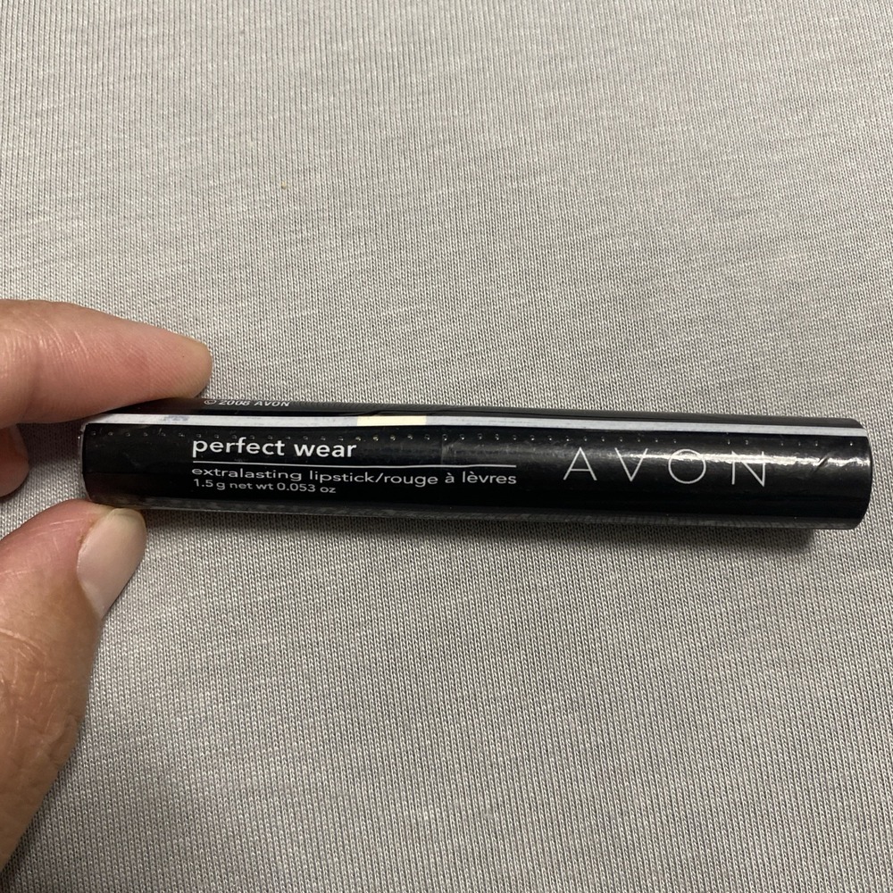 New AVON Perfect Wear EXTRALASTING Lipstick P005 FOREVER FUSCHIA Discontinued